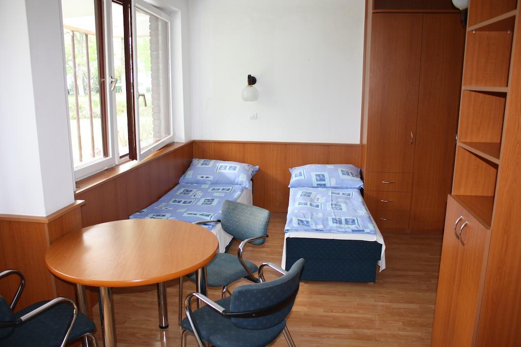 Hethland Zamardi Vsz Ueduelo Hotel Bilik gambar